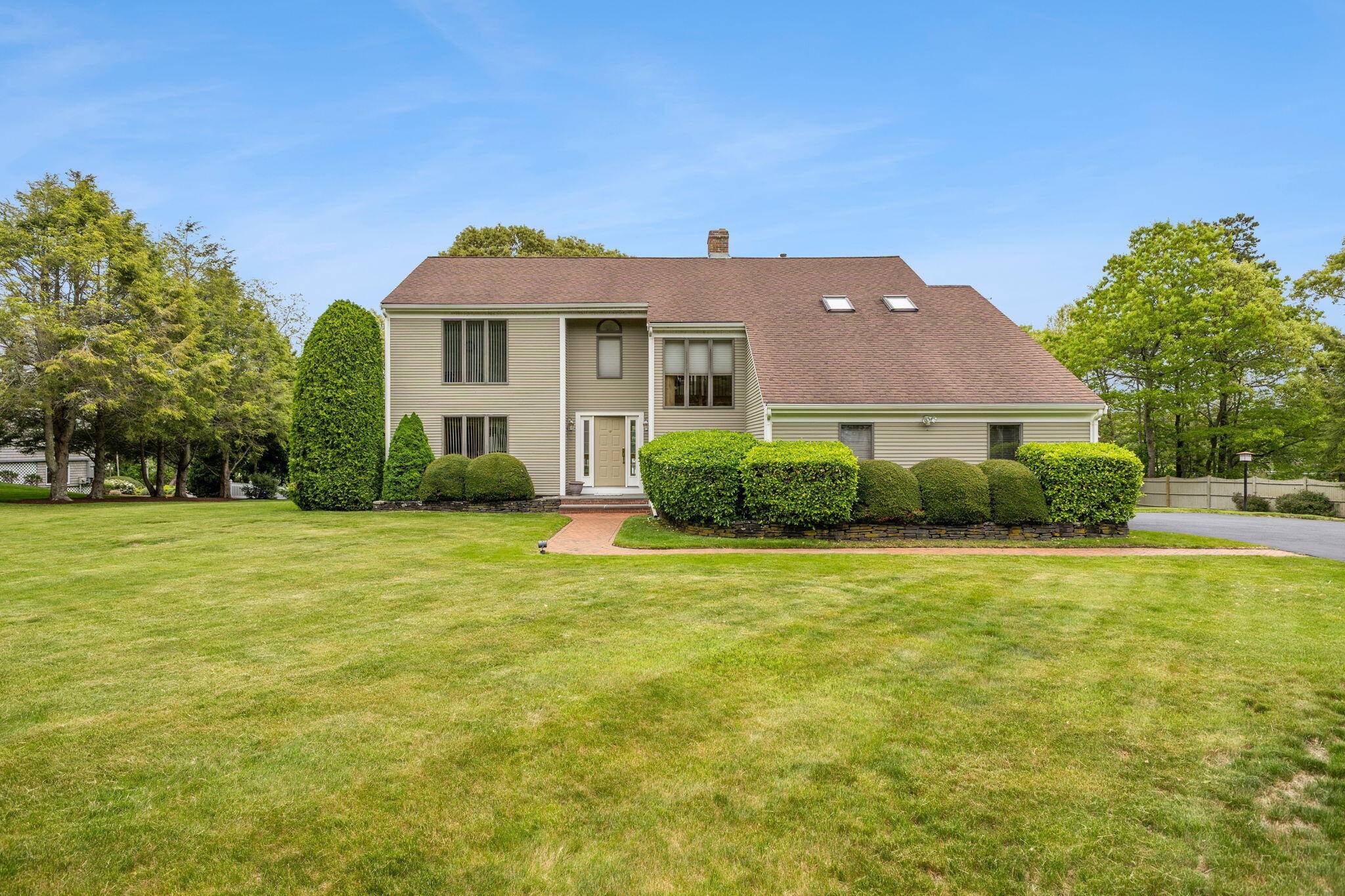 Barnstable, MA 02630,376 Flint Street