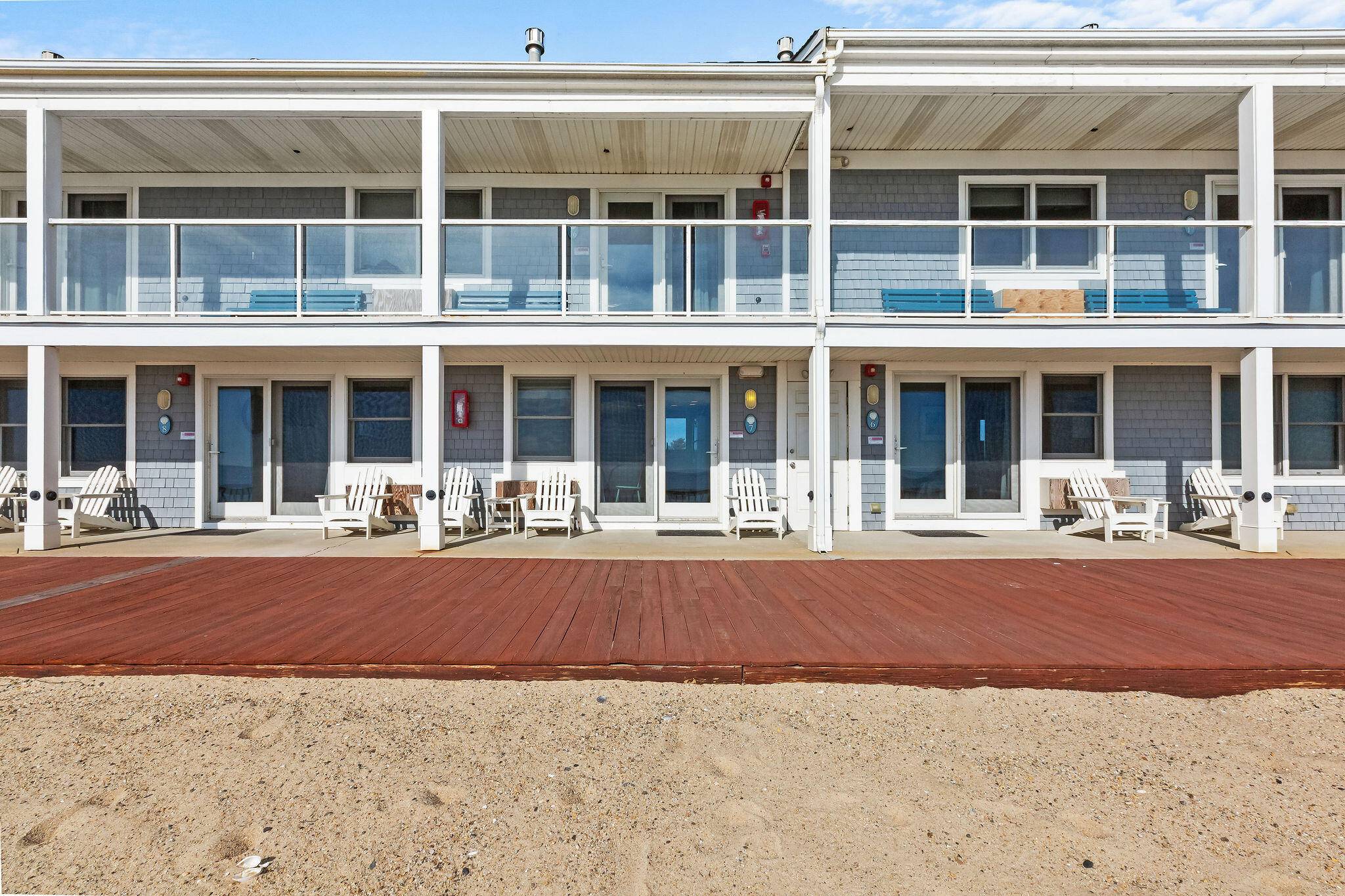 Truro, MA 02666,496 Shore Road #4