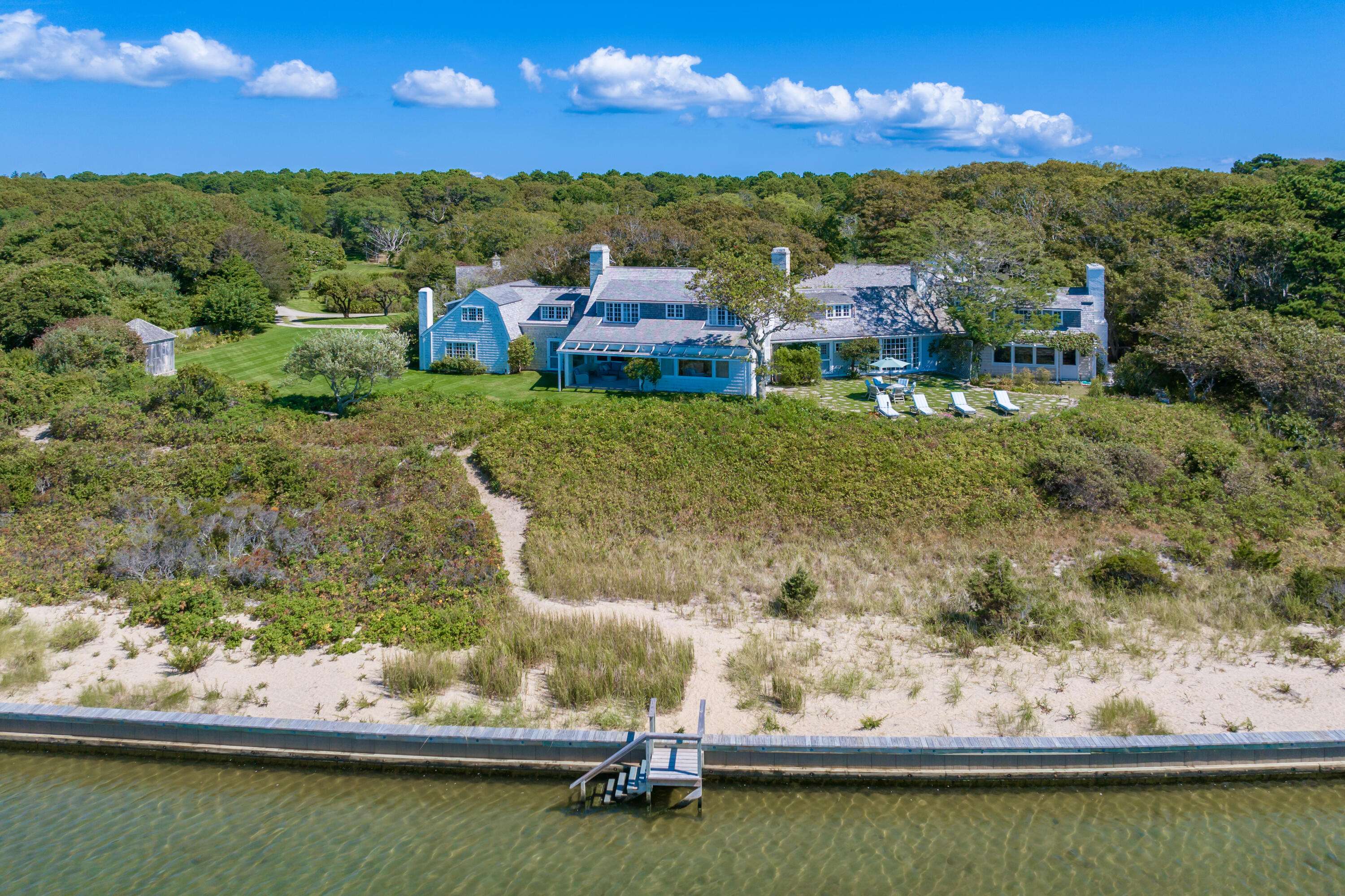 Osterville, MA 02655,17 Indian Trail