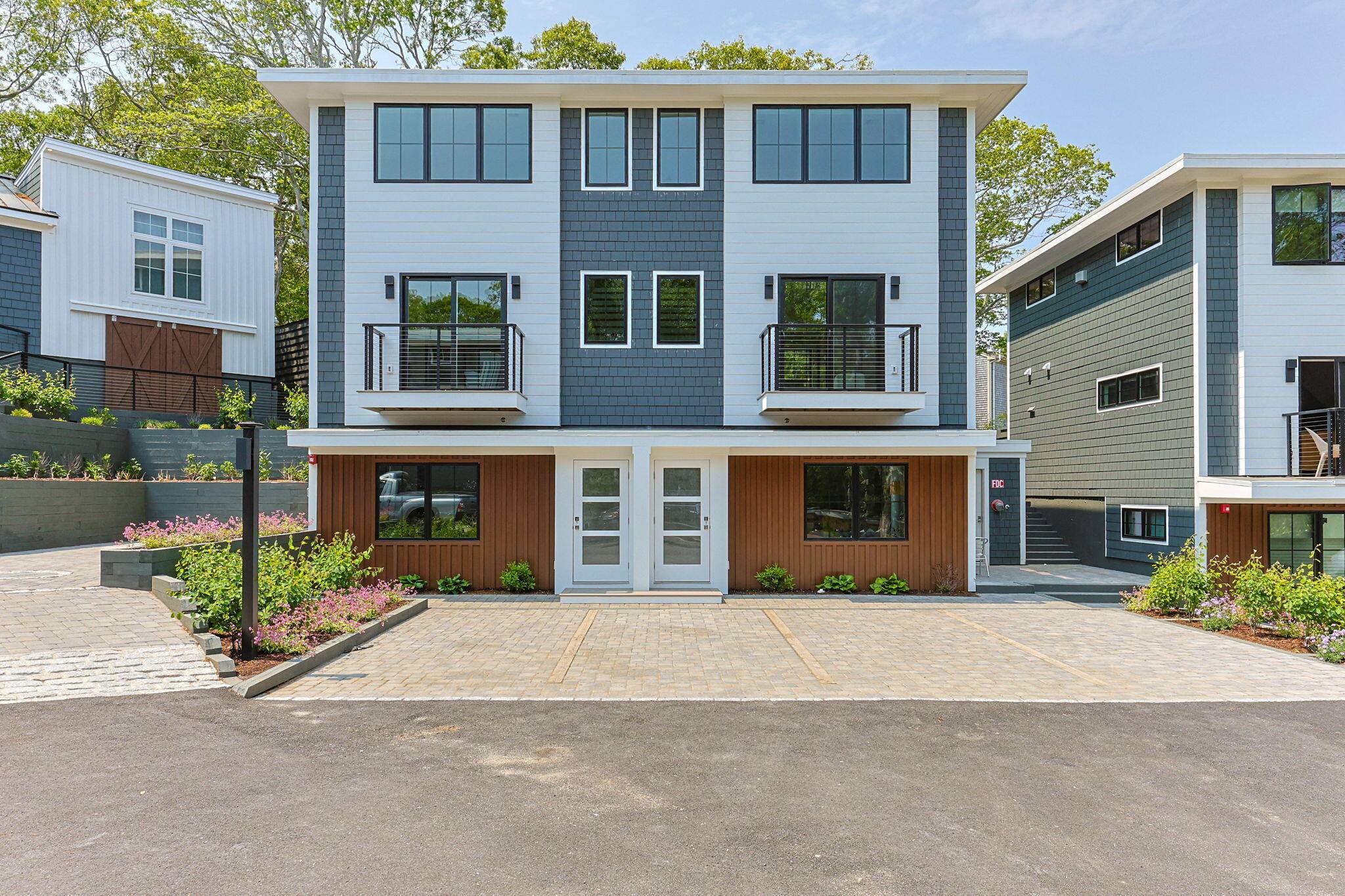 Provincetown, MA 02657,50 Nelson Avenue #4