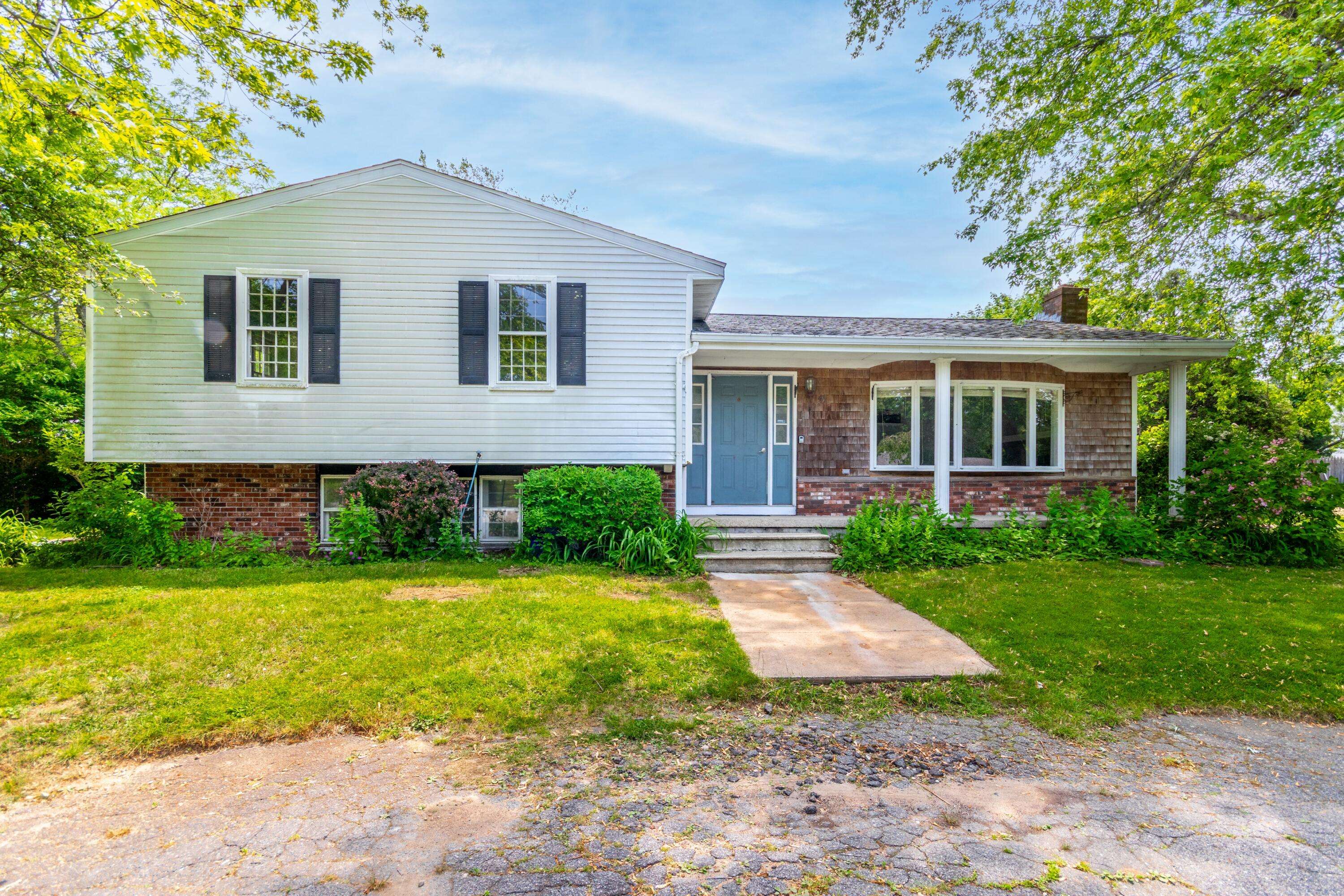 East Falmouth, MA 02536,49 Broken Bow Lane