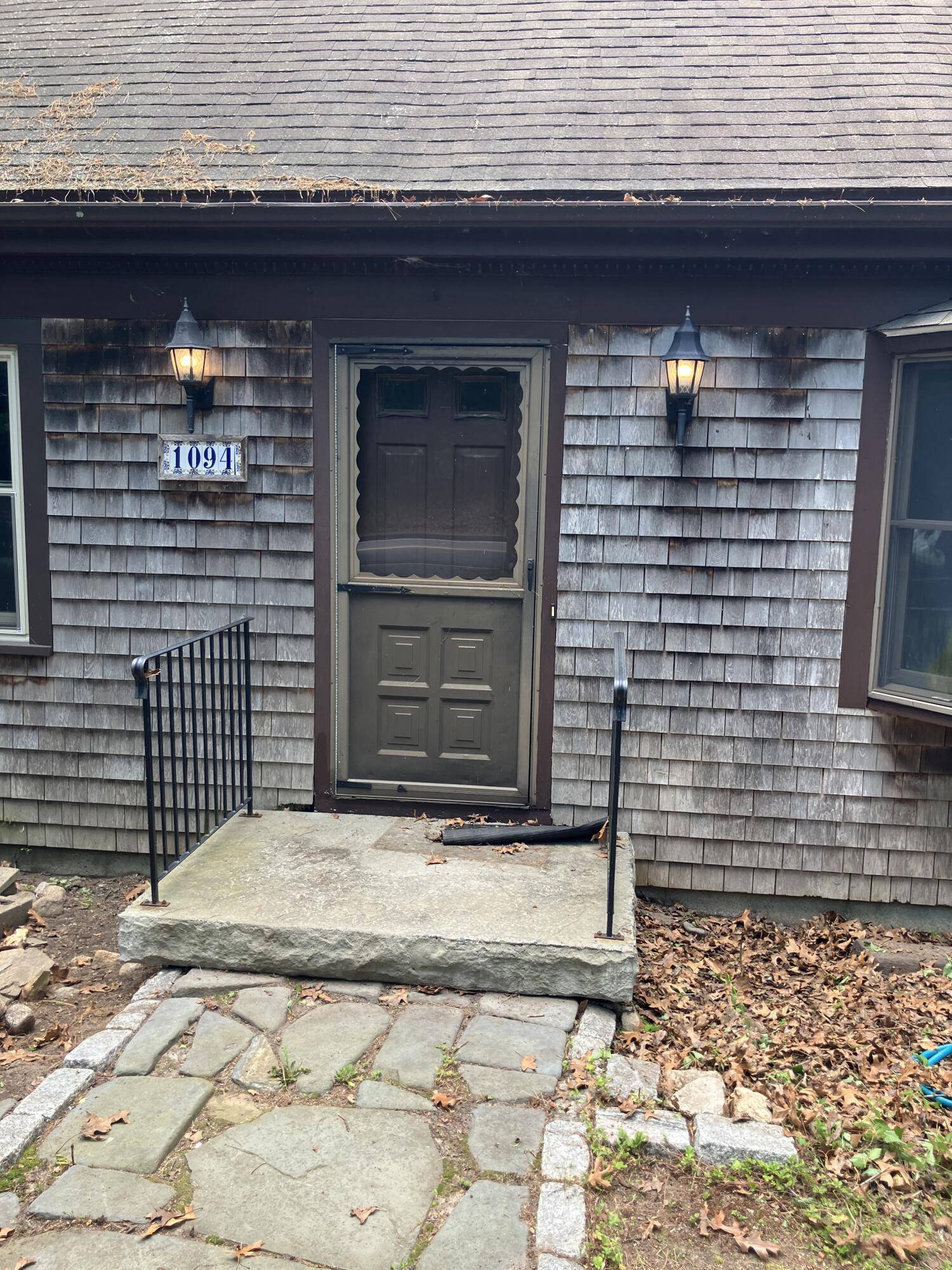 Pocasset, MA 02559,1094 County Road
