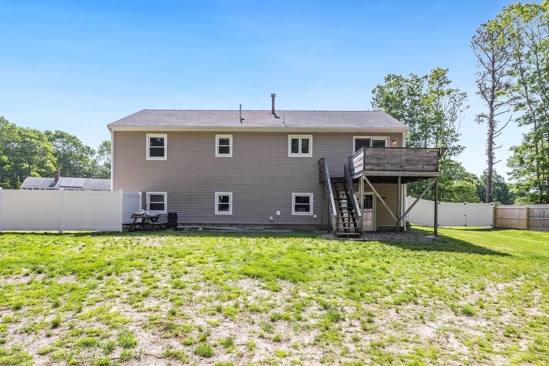Forestdale, MA 02644,9 Meredith Road