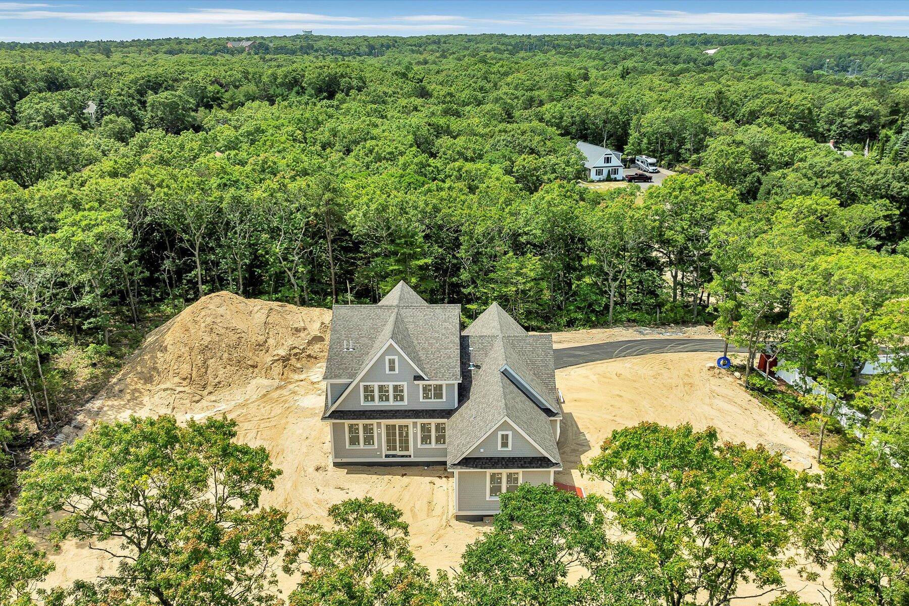 Sandwich, MA 02537,21 Manor Drive