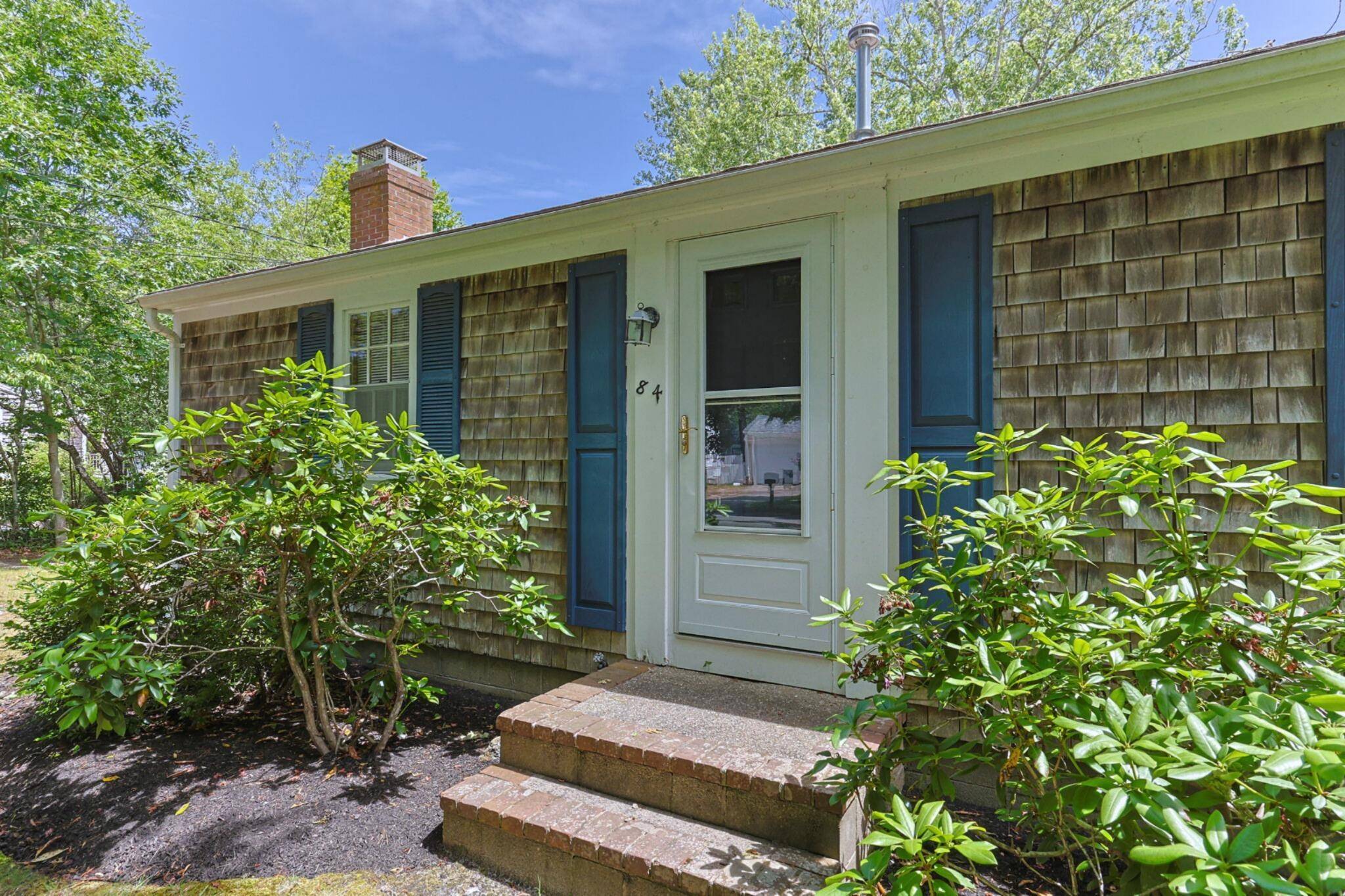 West Yarmouth, MA 02673,84 Iroquois Boulevard