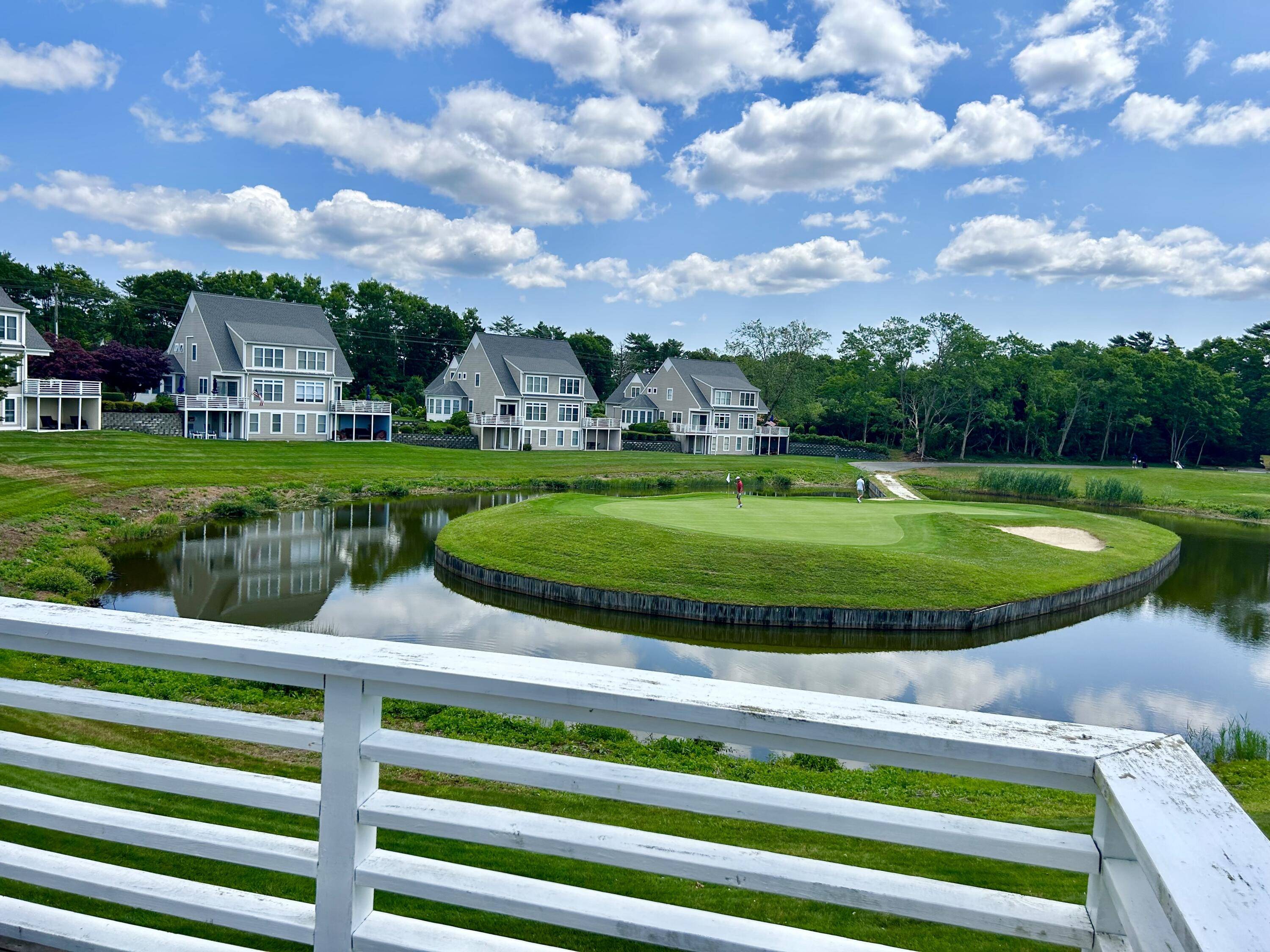Wareham, MA 02571,32 Bay Pointe Dr Extension