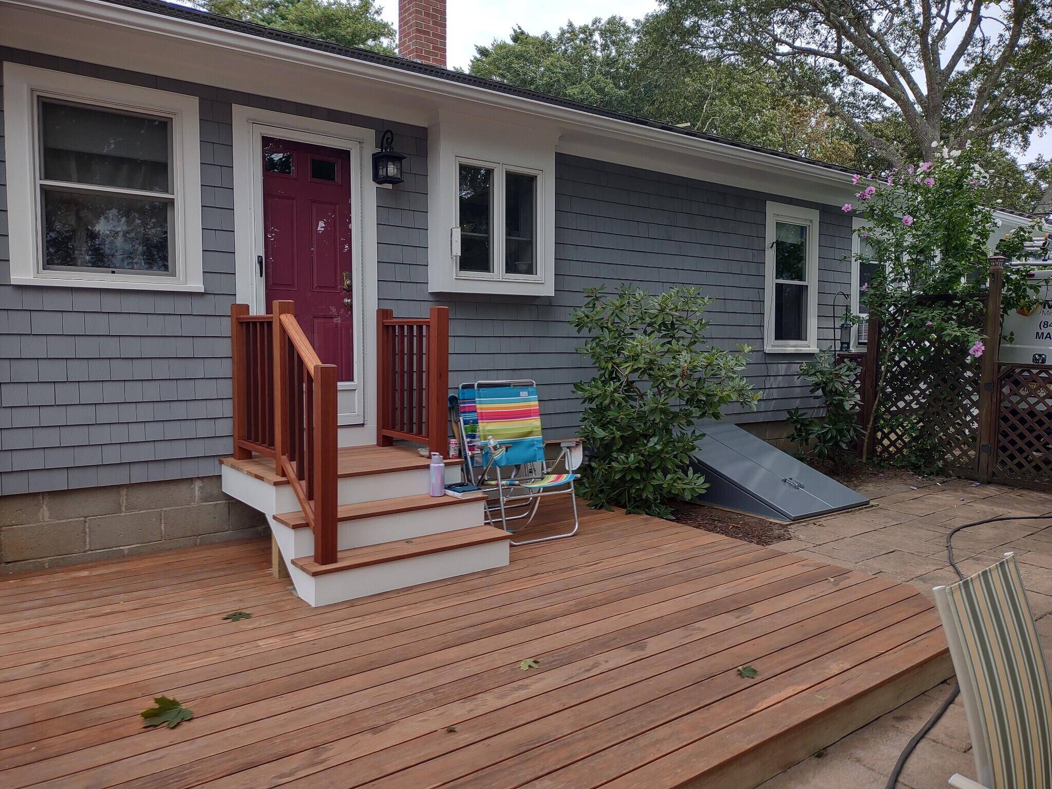 Buzzards Bay, MA 02532,3 Prospect Street