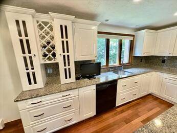 Sagamore Beach, MA 02562,5 Oakwood Drive