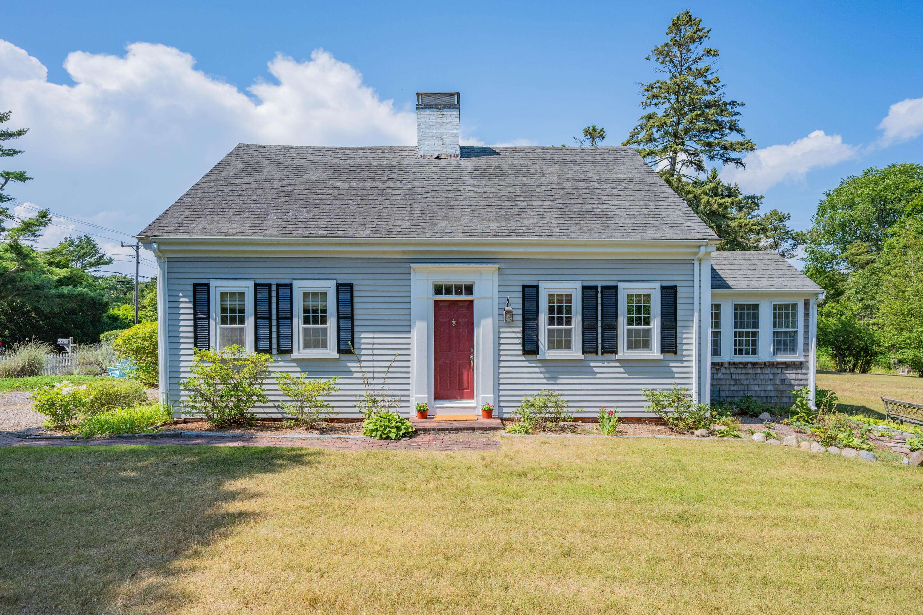 Harwich, MA 02645,221 Church Street