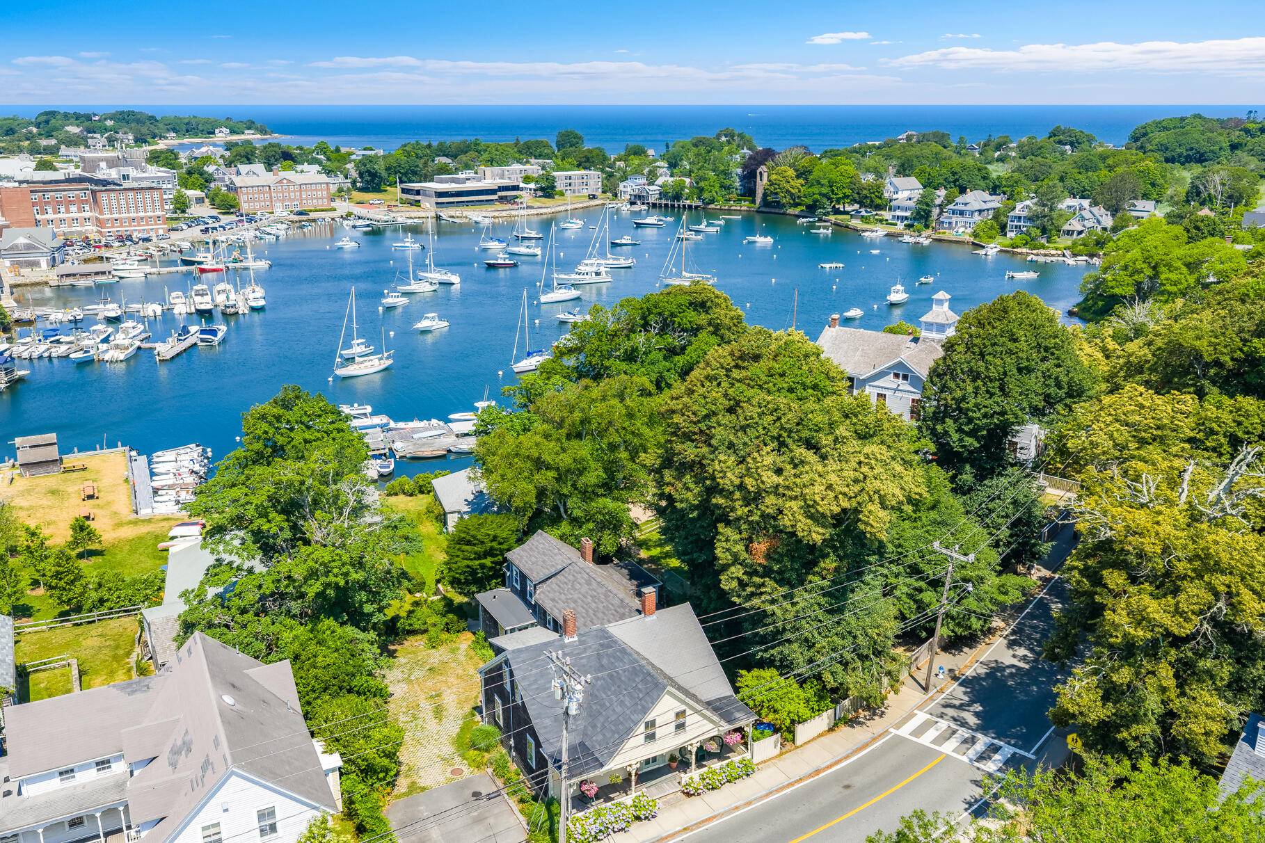 Woods Hole, MA 02543,14 School Street