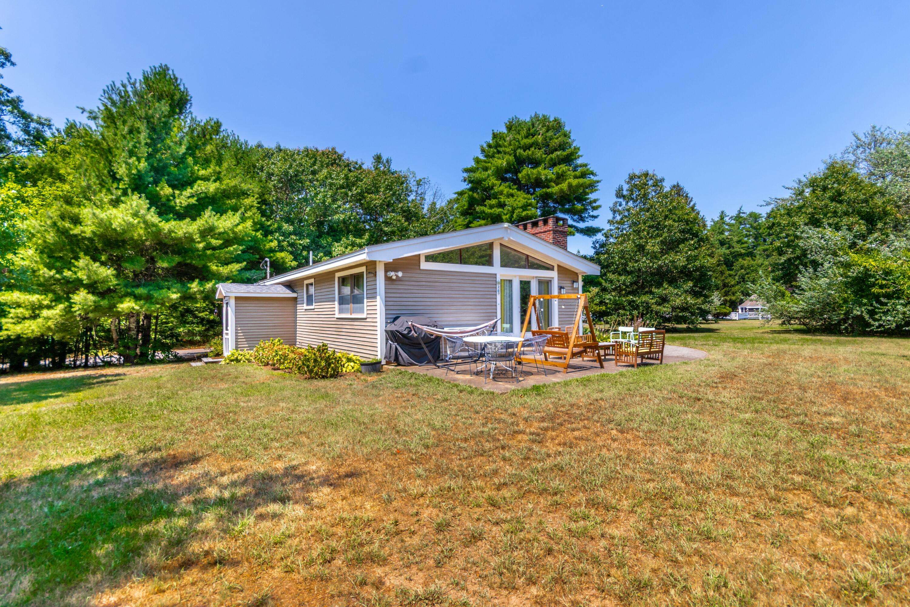 West Wareham, MA 02576,32 N Carver Road