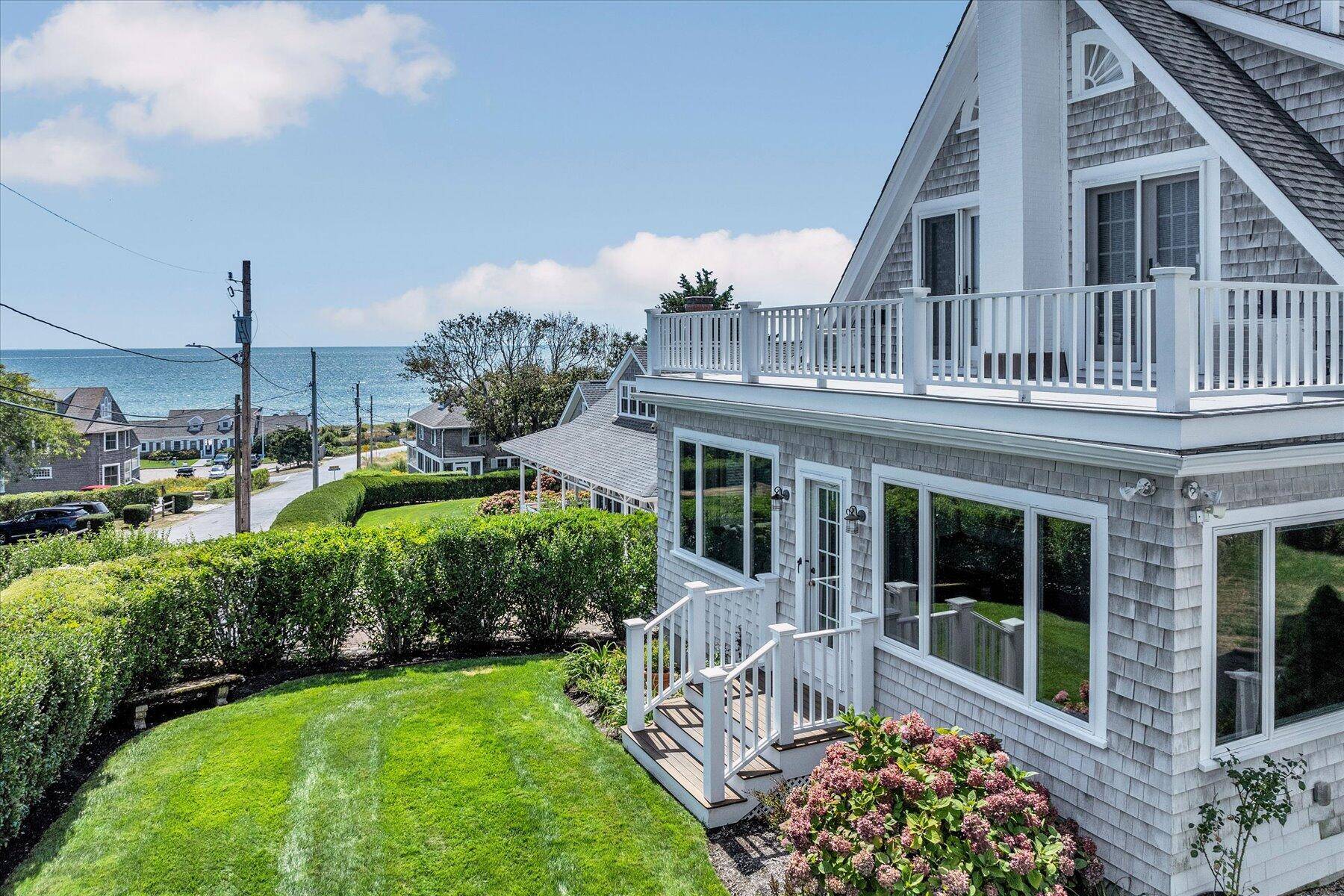 Hyannis Port, MA 02647,9 Hawthorne Avenue