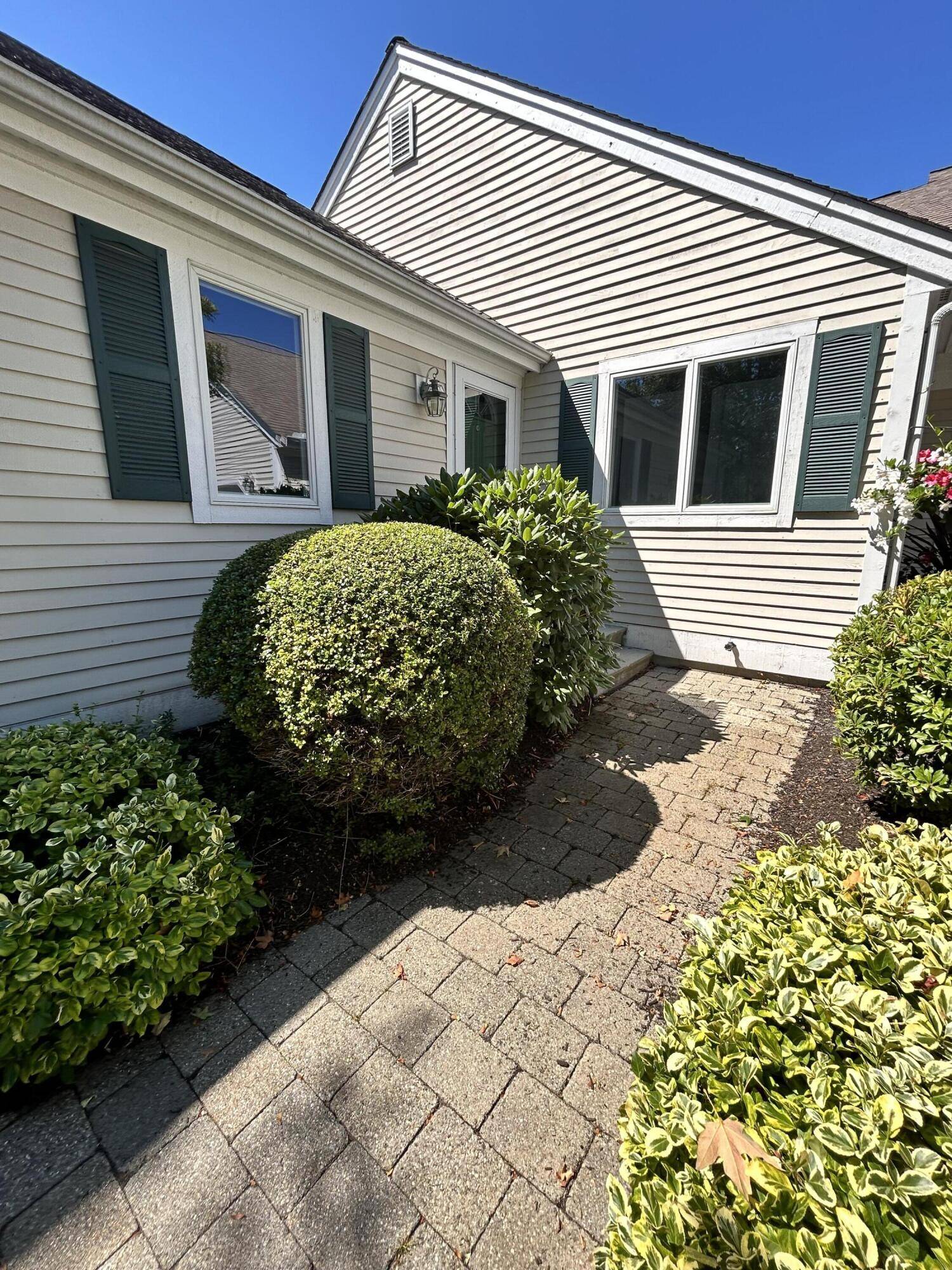 Mashpee, MA 02649,6 Masters Court