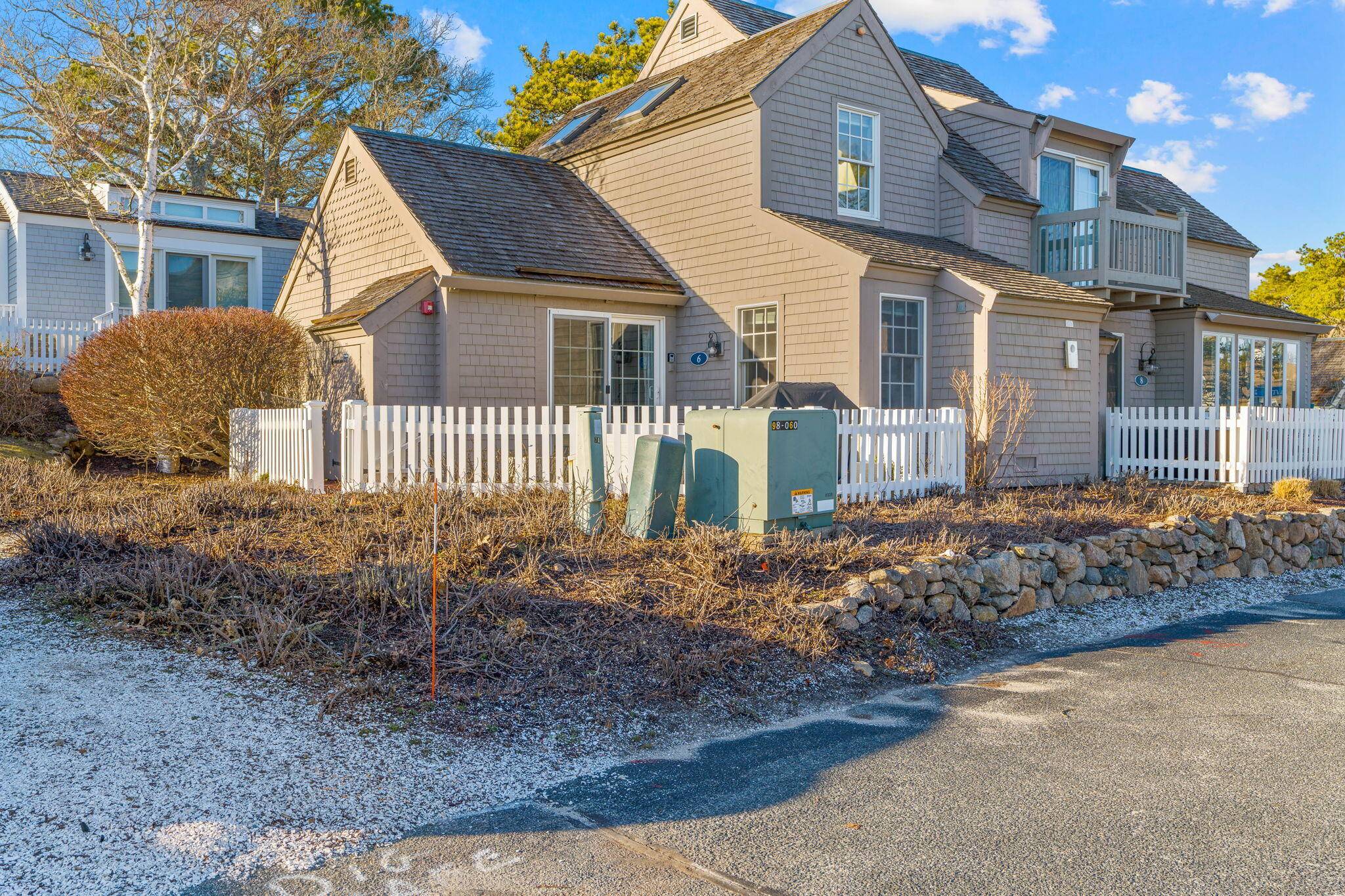 Mashpee, MA 02649,6 Hammock Pond Road