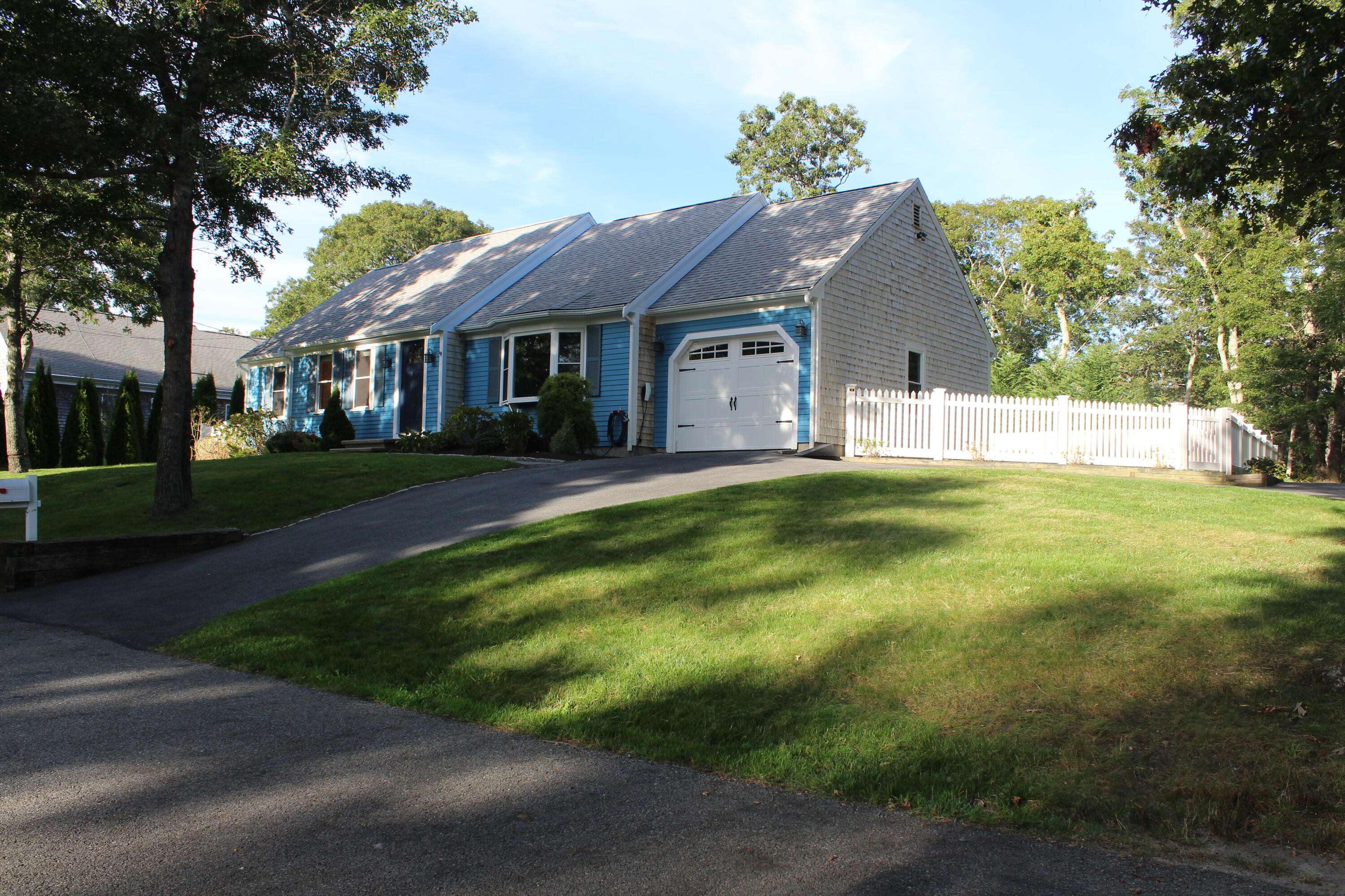Harwich, MA 02645,7 Tonis Way