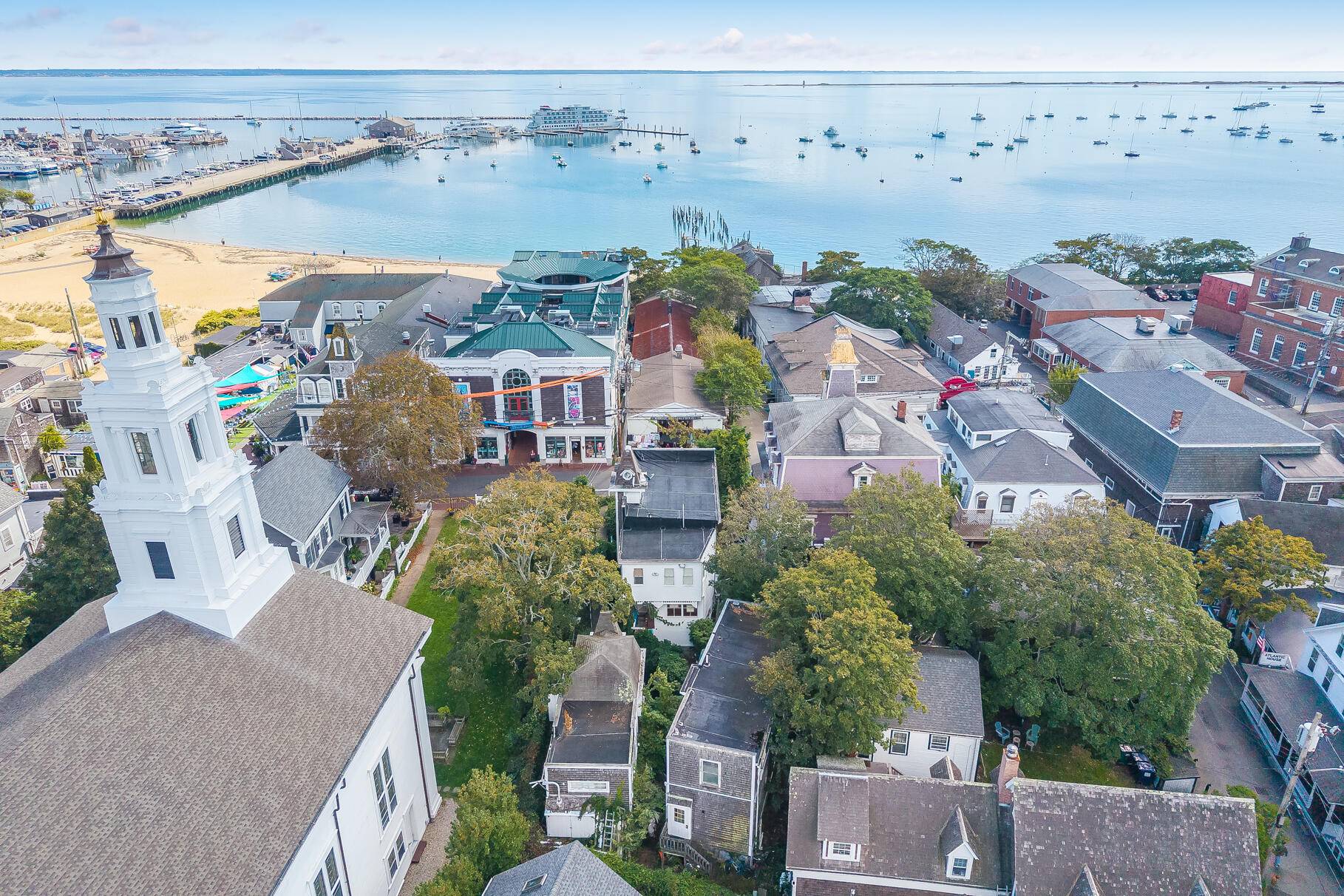 Provincetown, MA 02657,234 Commercial Street
