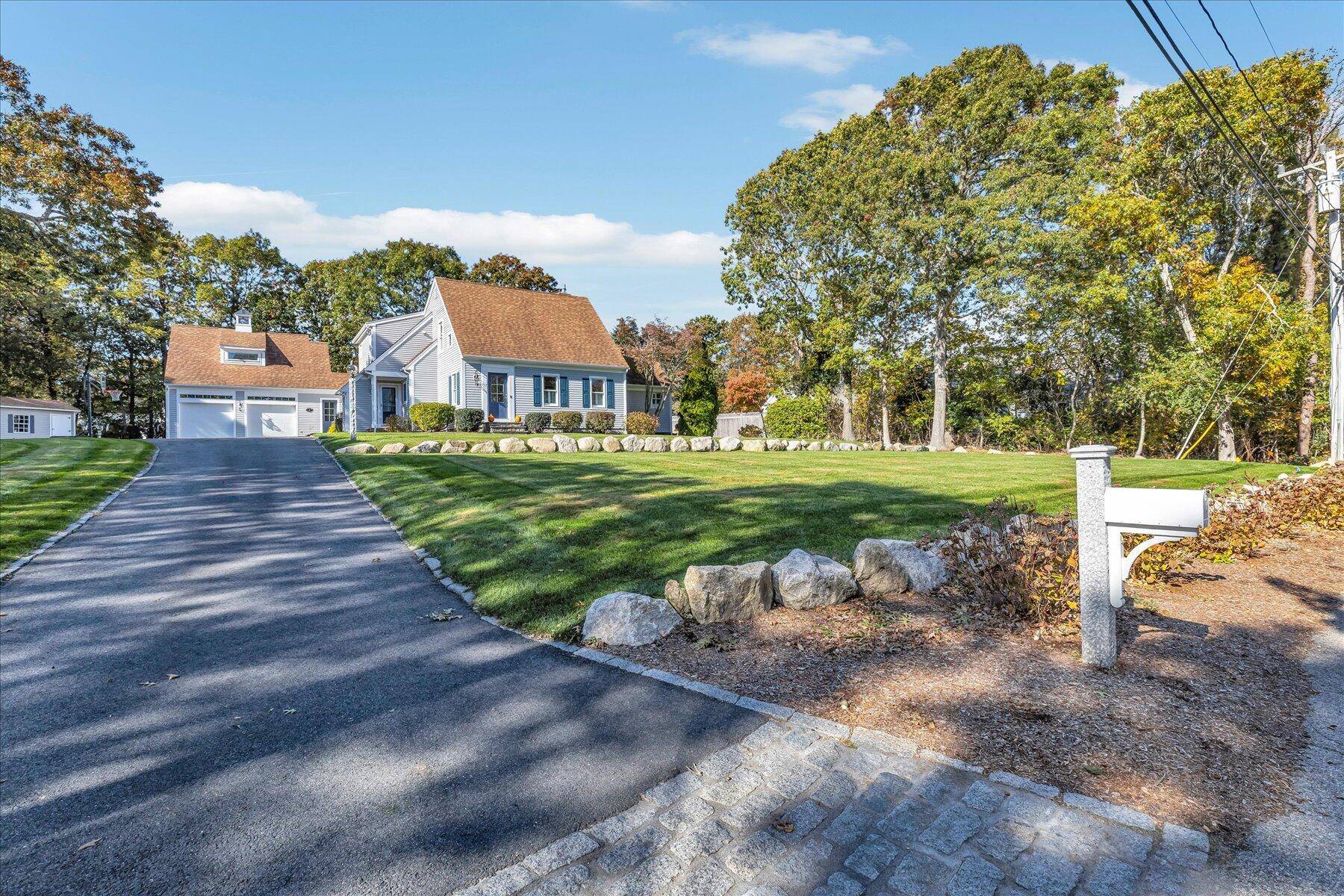 North Falmouth, MA 02556,14 Ryder Road