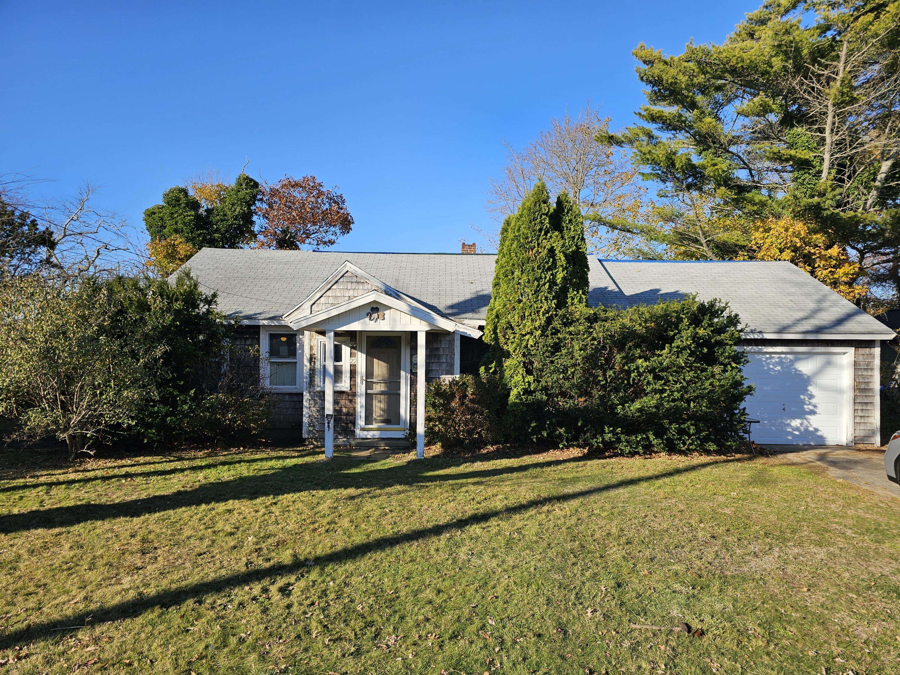Falmouth, MA 02540,22 Alma Road
