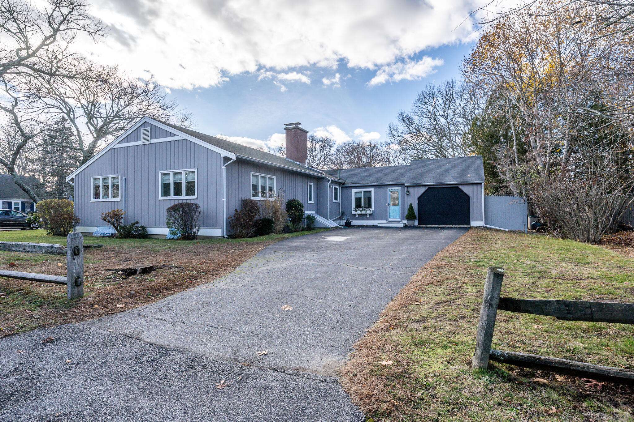 Hyannis, MA 02601,142 Chestnut Street