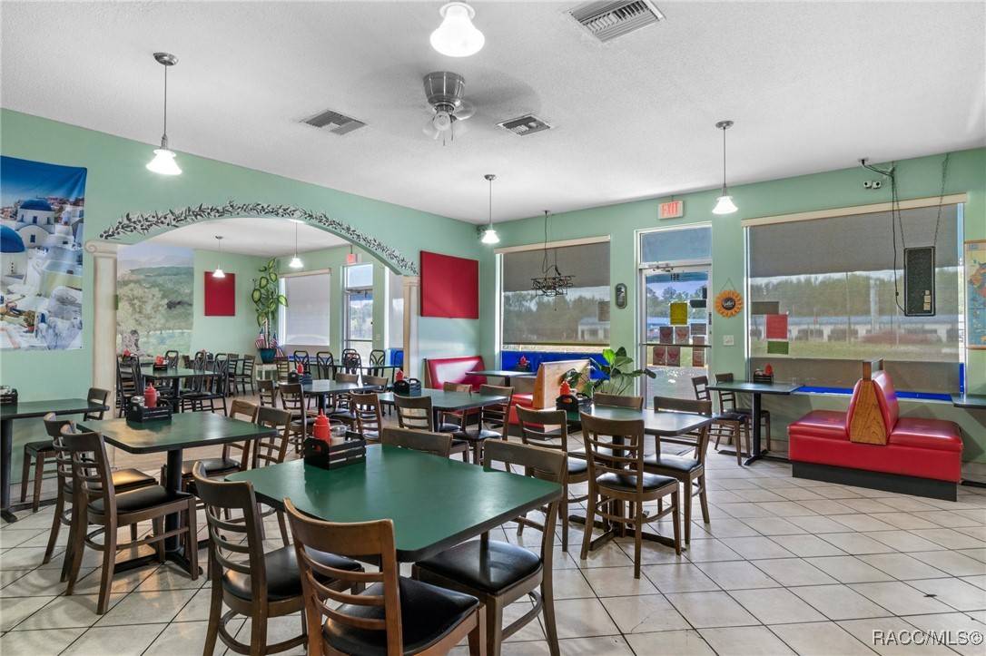 Crystal River, FL 34429,963 N Suncoast BLVD