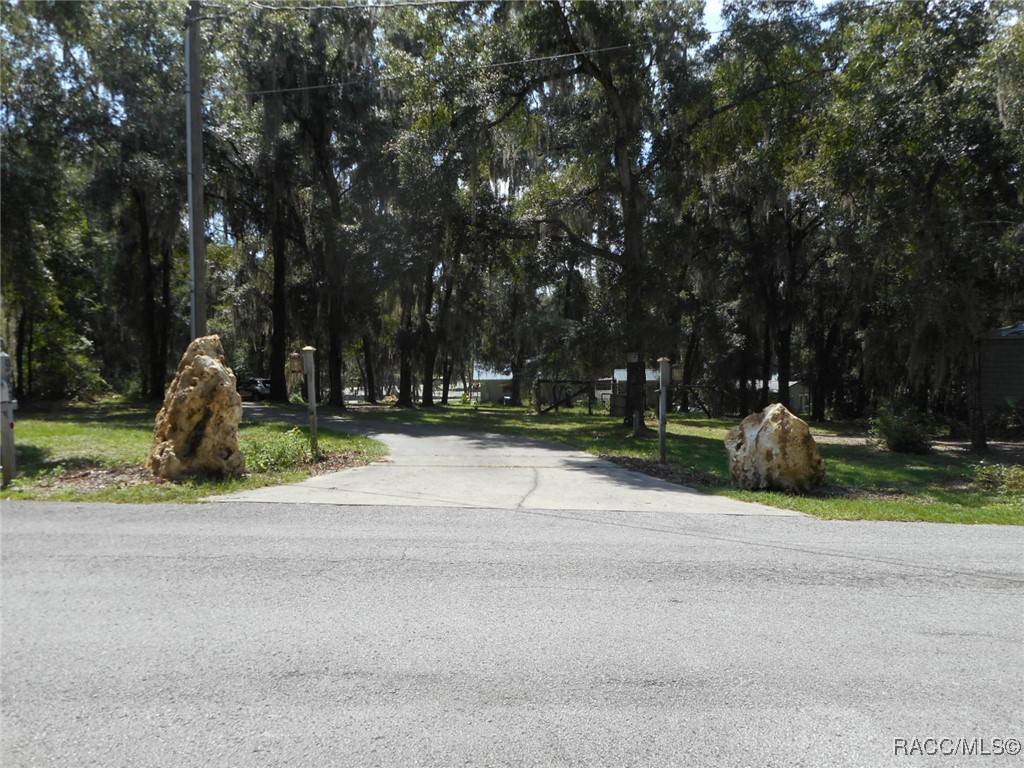 Dunnellon, FL 34431,986 SW Shorewood DR