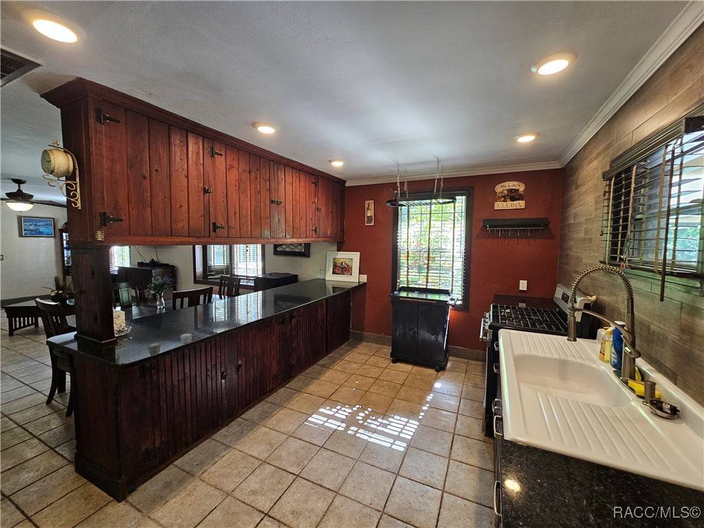Floral City, FL 34436,8181 E Orange AVE