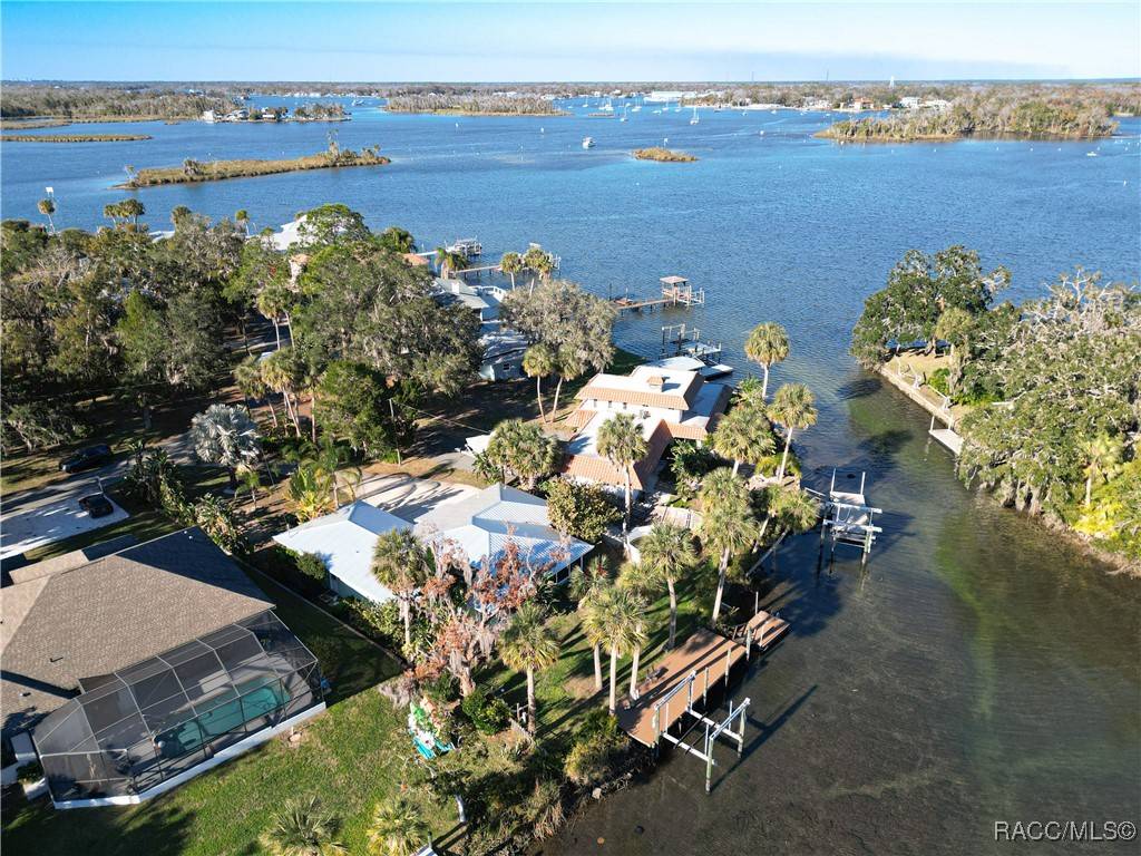 Crystal River, FL 34429,1065 N Crescent DR