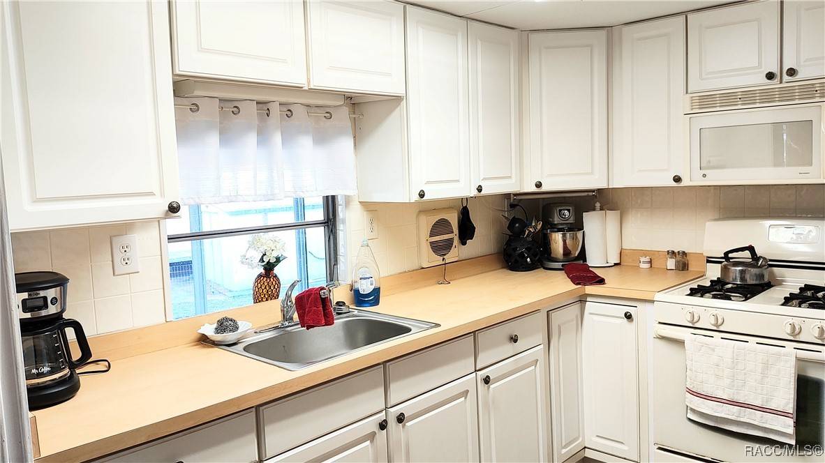 Floral City, FL 34436,8108 E Emerald LN