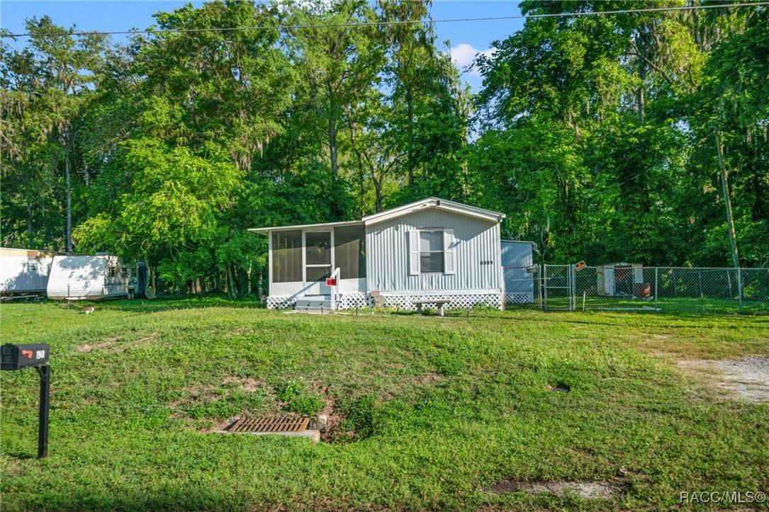 Lake Panasoffkee, FL 33538,1940 CR 428