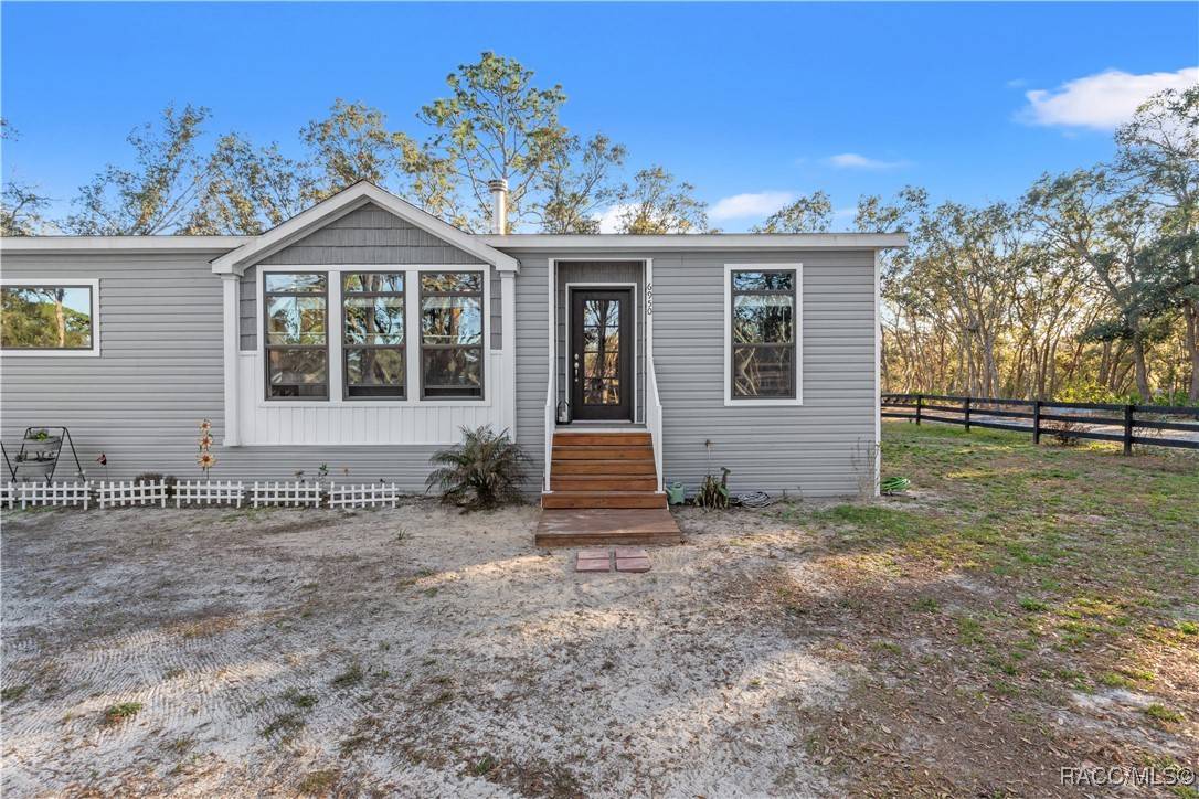 Homosassa, FL 34446,6950 W Sedan CT