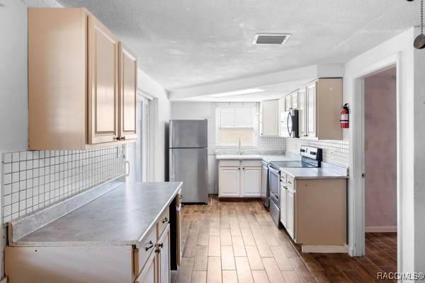 Port Richey, FL 34668,7234 Heath DR
