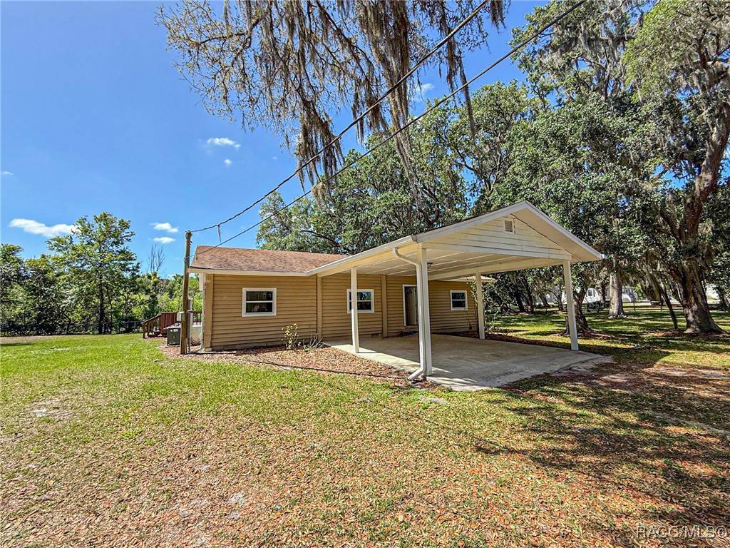 Floral City, FL 34436,5500 S Withlapopka DR