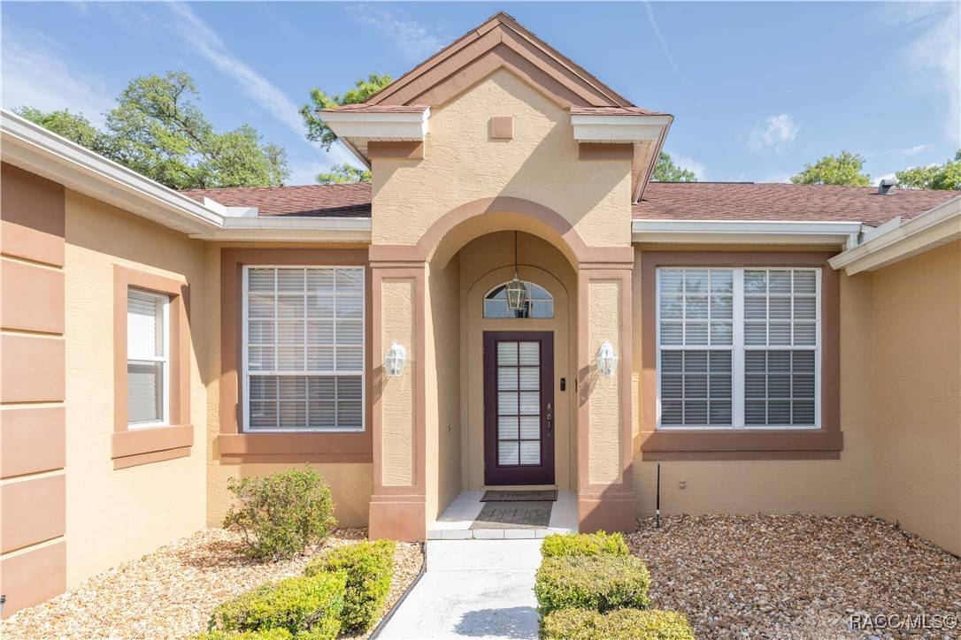 Homosassa, FL 34446,9 Cypress BLVD E