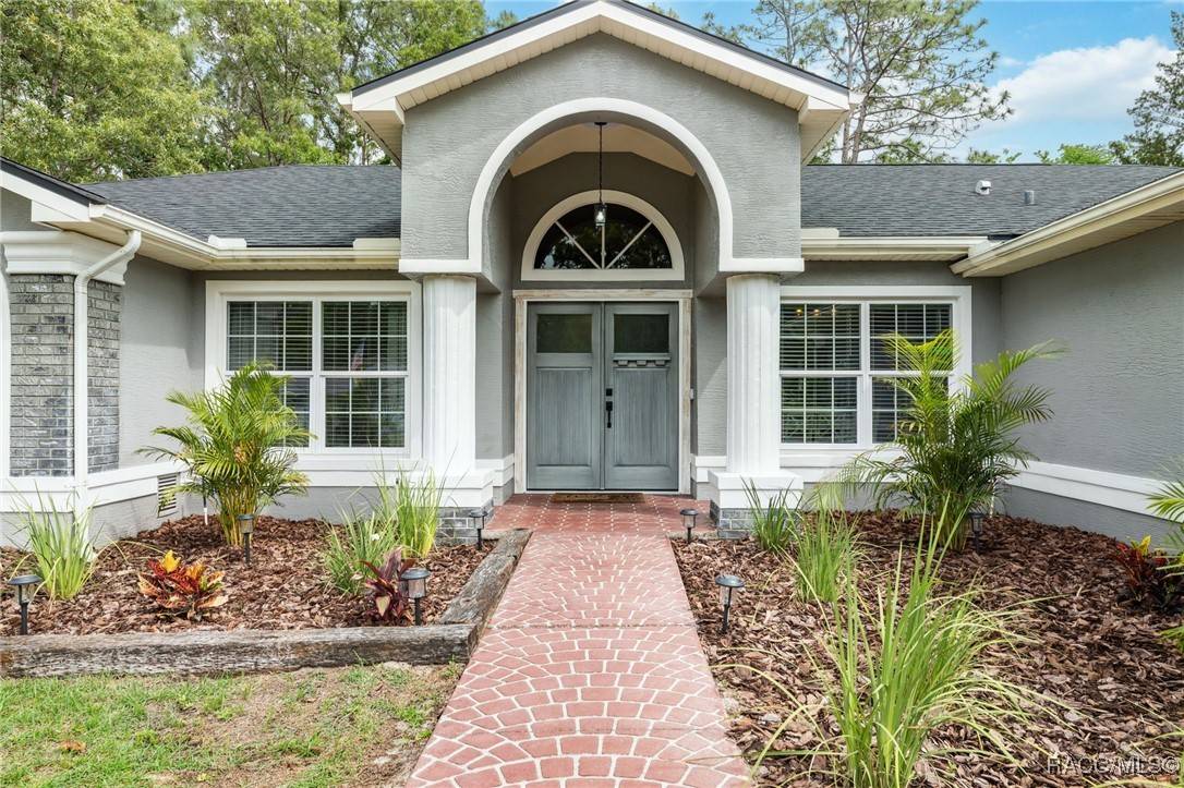 Homosassa, FL 34446,9 Plumbago CT