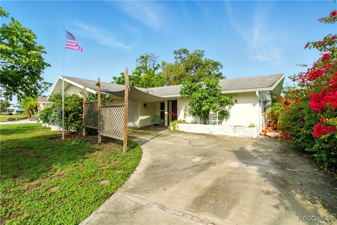 New Port Richey, FL 34653,5728 Colonial DR