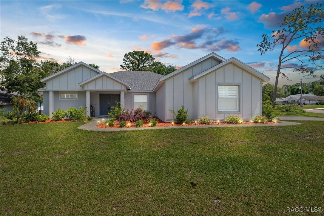Homosassa, FL 34446,78 Pine ST
