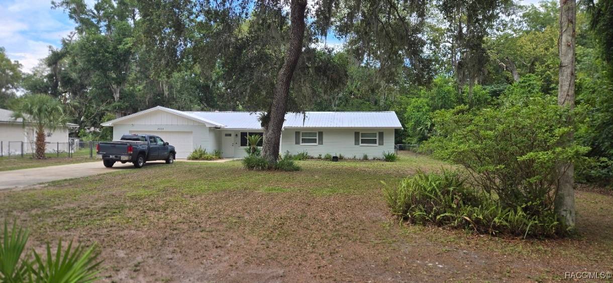 Crystal River, FL 34428,2001 NW 15th CT