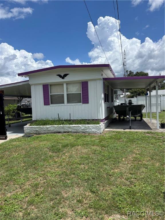 Lake Panasoffkee, FL 33538,1051 Cr Rd 461