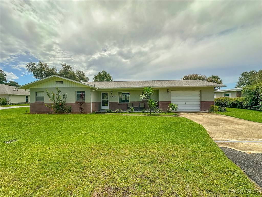 Inverness, FL 34450,1220 Mossy Oak DR