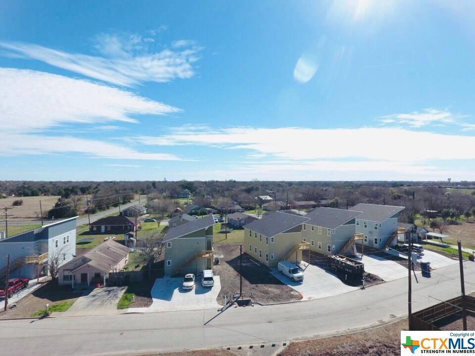 Lockhart, TX 78644,1304 Hausman DR