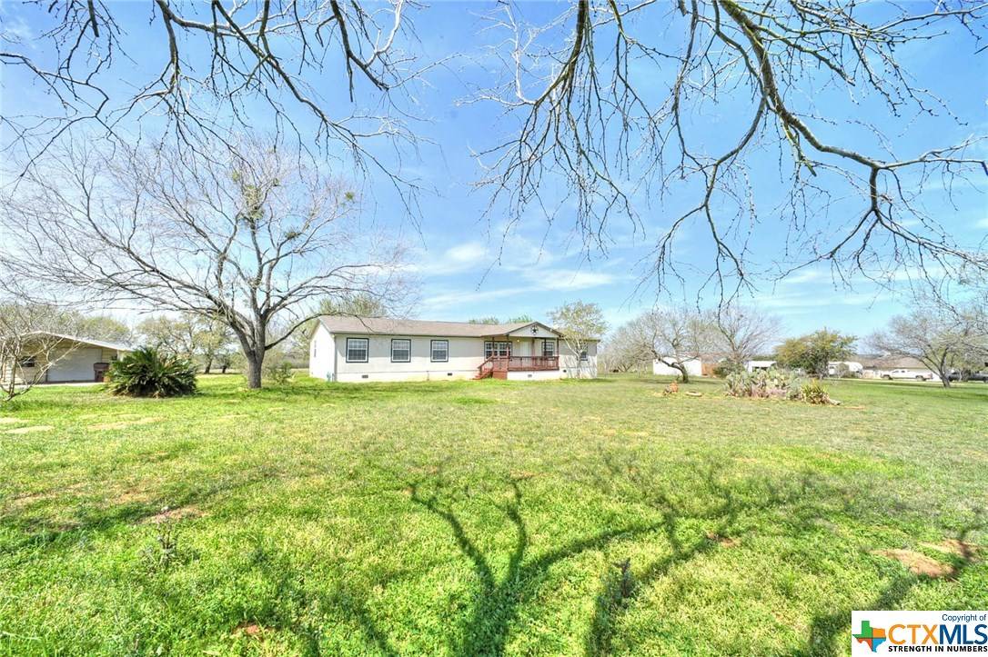La Vernia, TX 78121,461 Homecrest