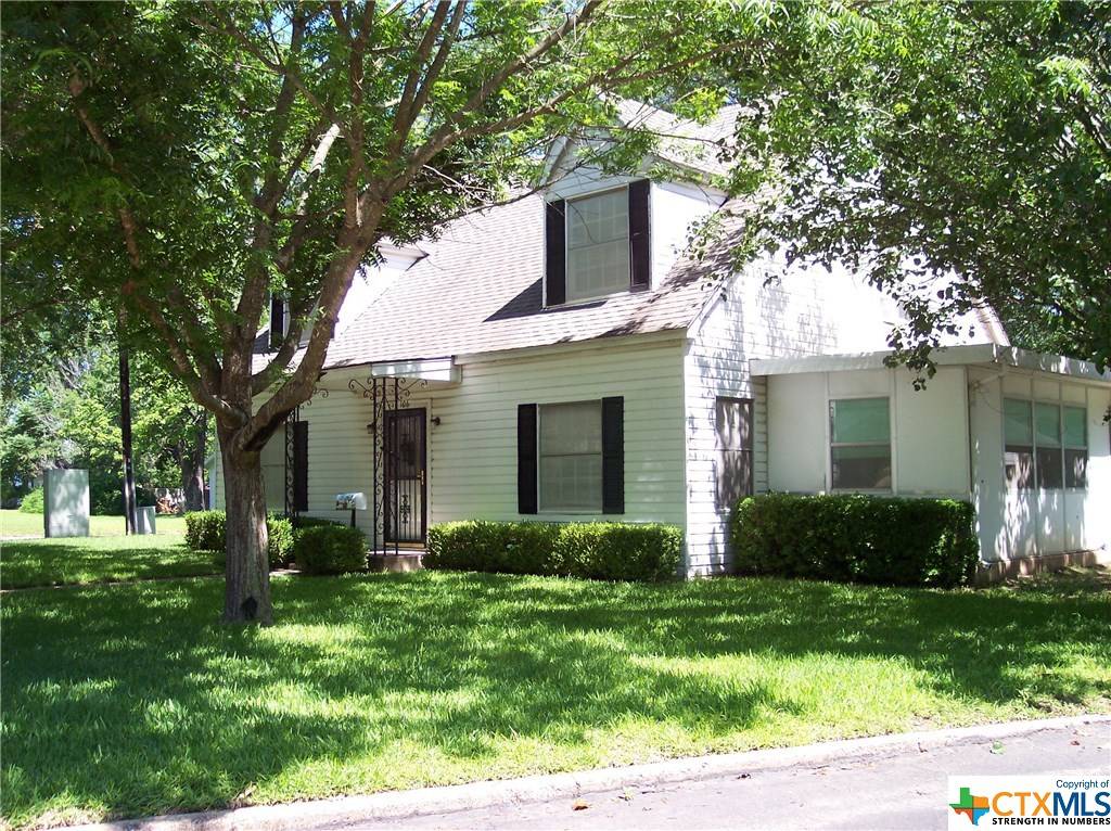 Cameron, TX 76520,106 W 12 th