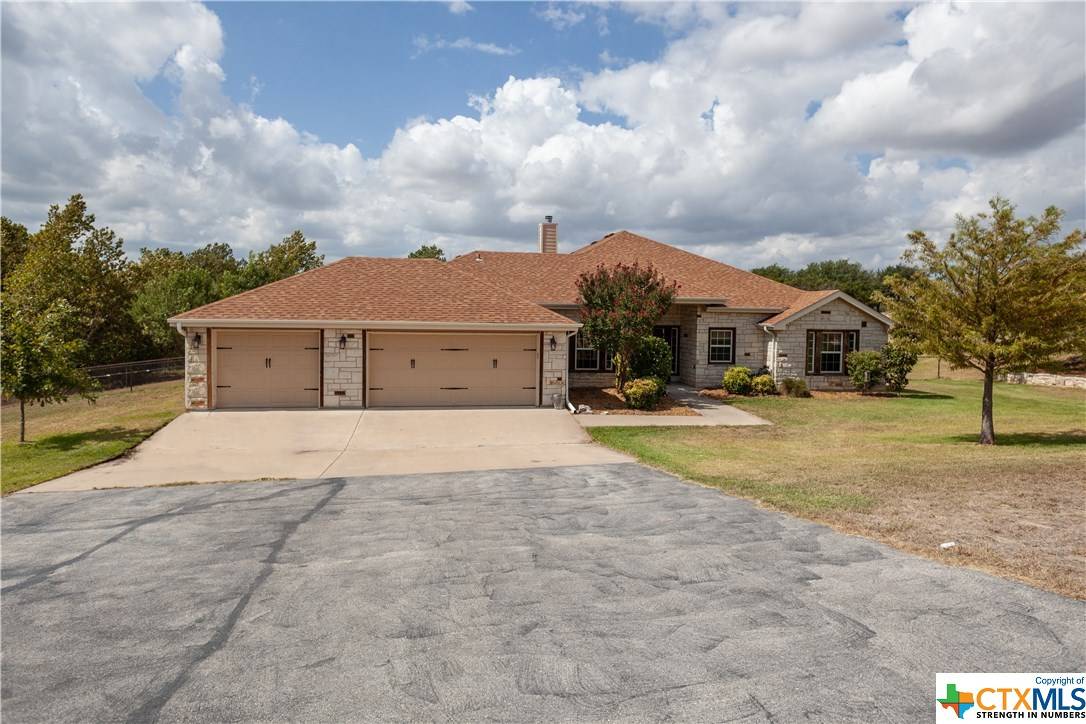 Kempner, TX 76539,563 County Road 3372