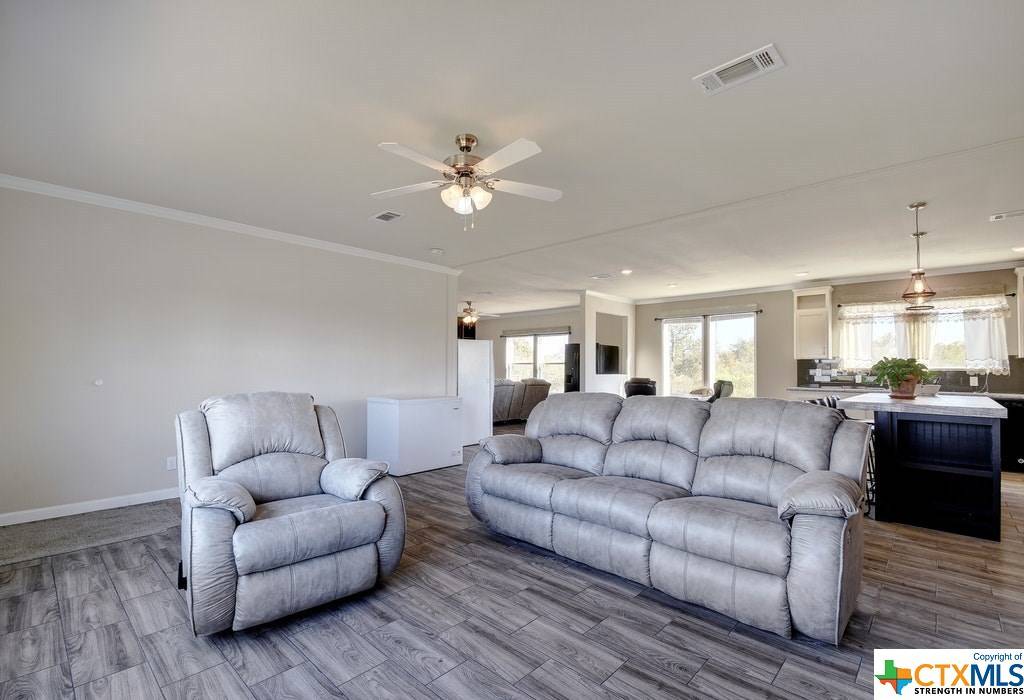 Kingsbury, TX 78638,7127 Gander Slough RD