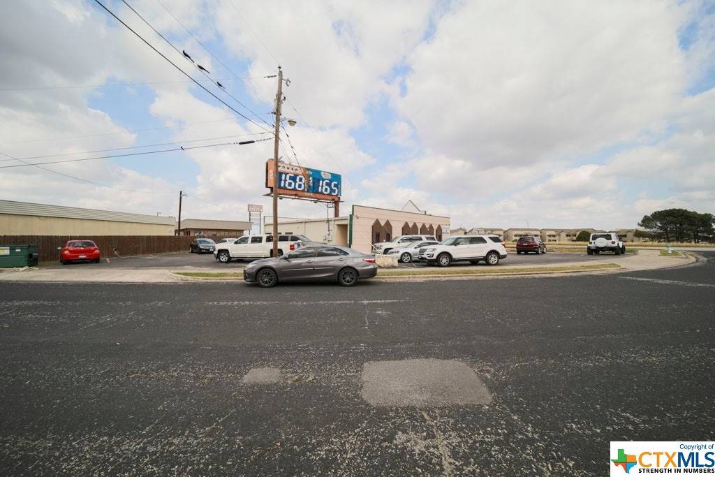 Killeen, TX 76541,300 W Central Texas EXPY