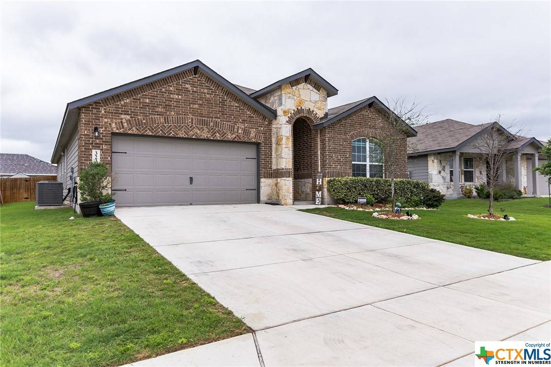 New Braunfels, TX 78130,323 Walnut CRK