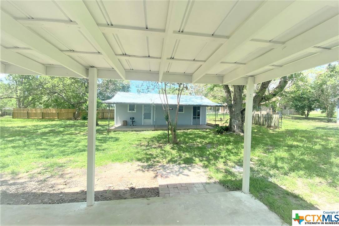 Yorktown, TX 78164,329 E 9th ST