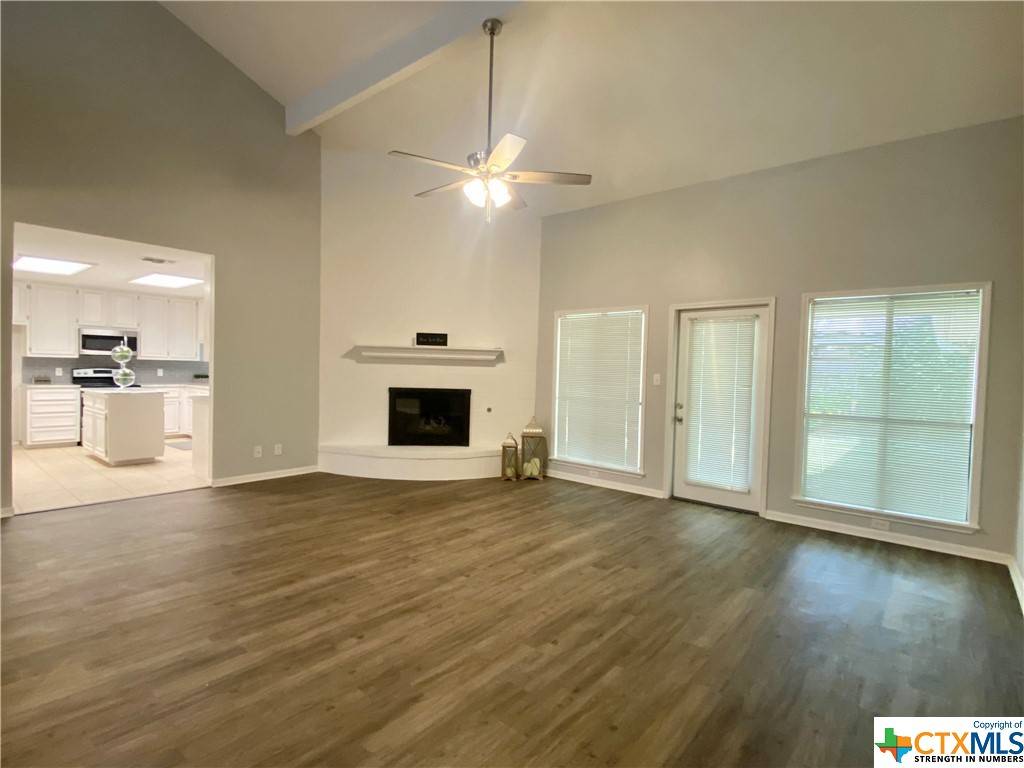 Victoria, TX 77904,206 Westbrook DR
