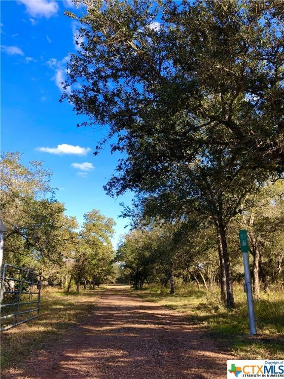 Edna, TX 77957,27 Private Road 1501