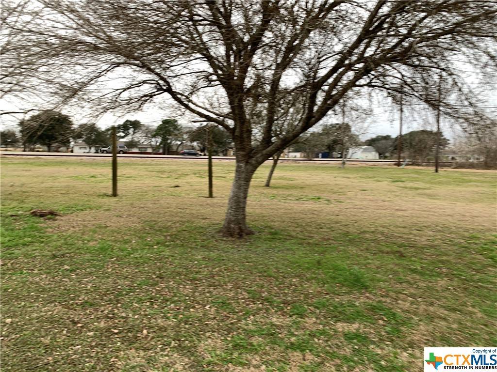 Port Lavaca, TX 77979,358 Hackberry BND